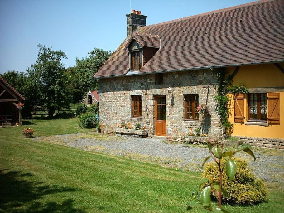 Вілла Gite : La Cochetiere : Ancienne Ferme 18Eme Le Grais Екстер'єр фото